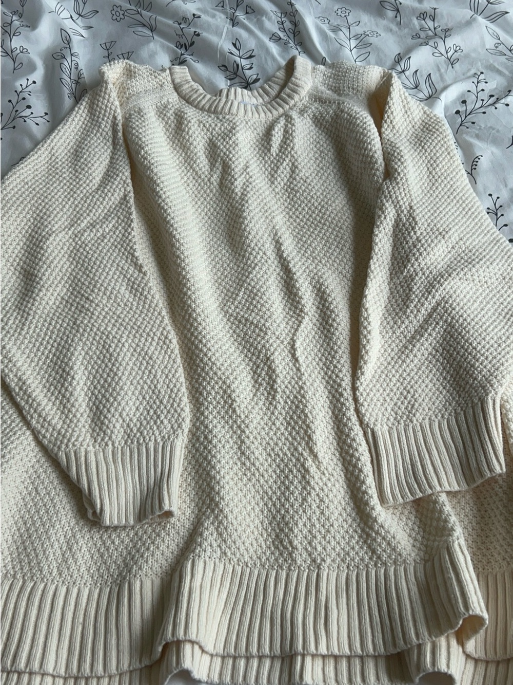 Old Navy Cream Textured Crewneck Sweater